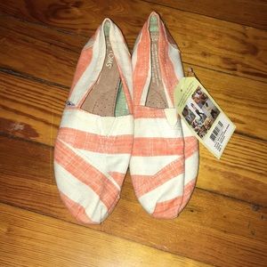 White and Salmon Stripped Toms! NWT!!
